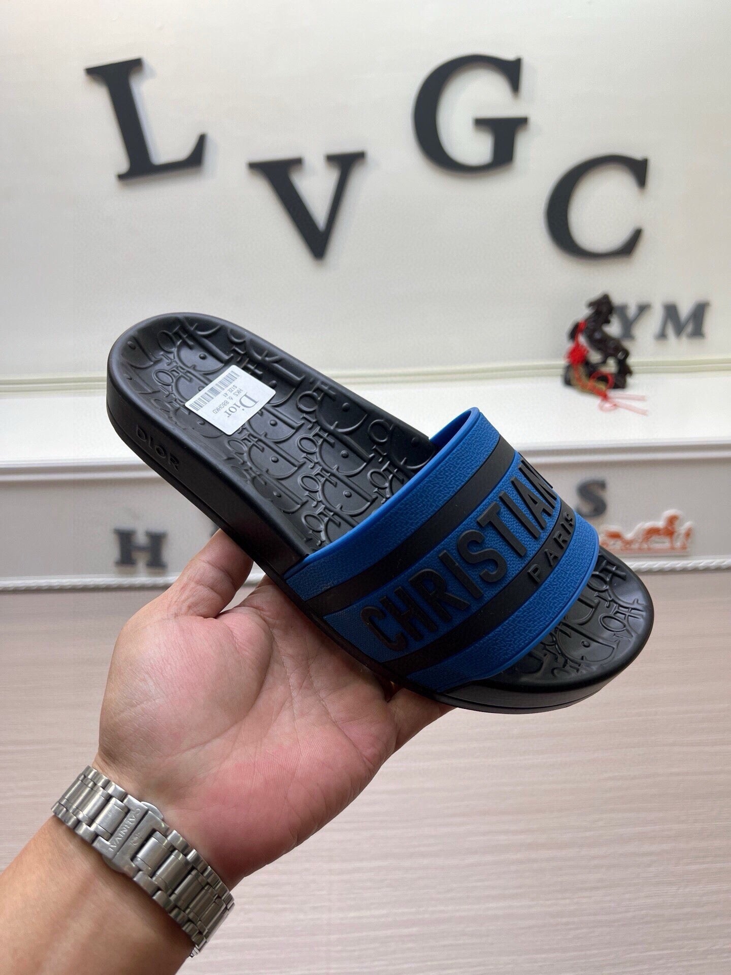 5LD212ZDE Stylish Slippers