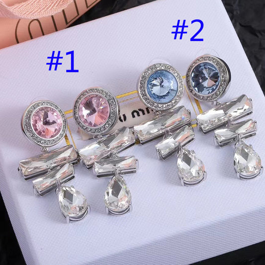 P4A3EDE Stylish Earrings