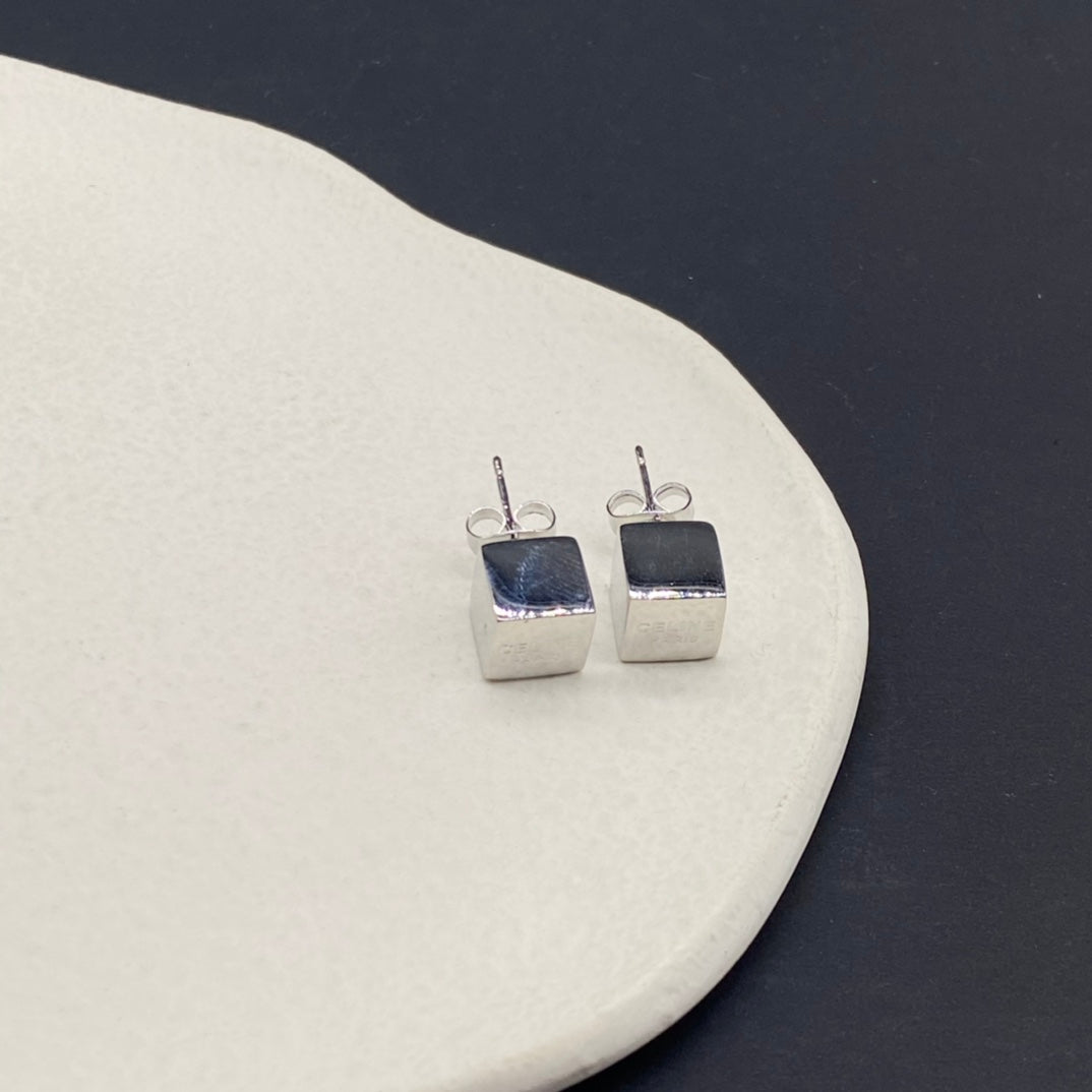 14CL972EDE Stylish Earrings