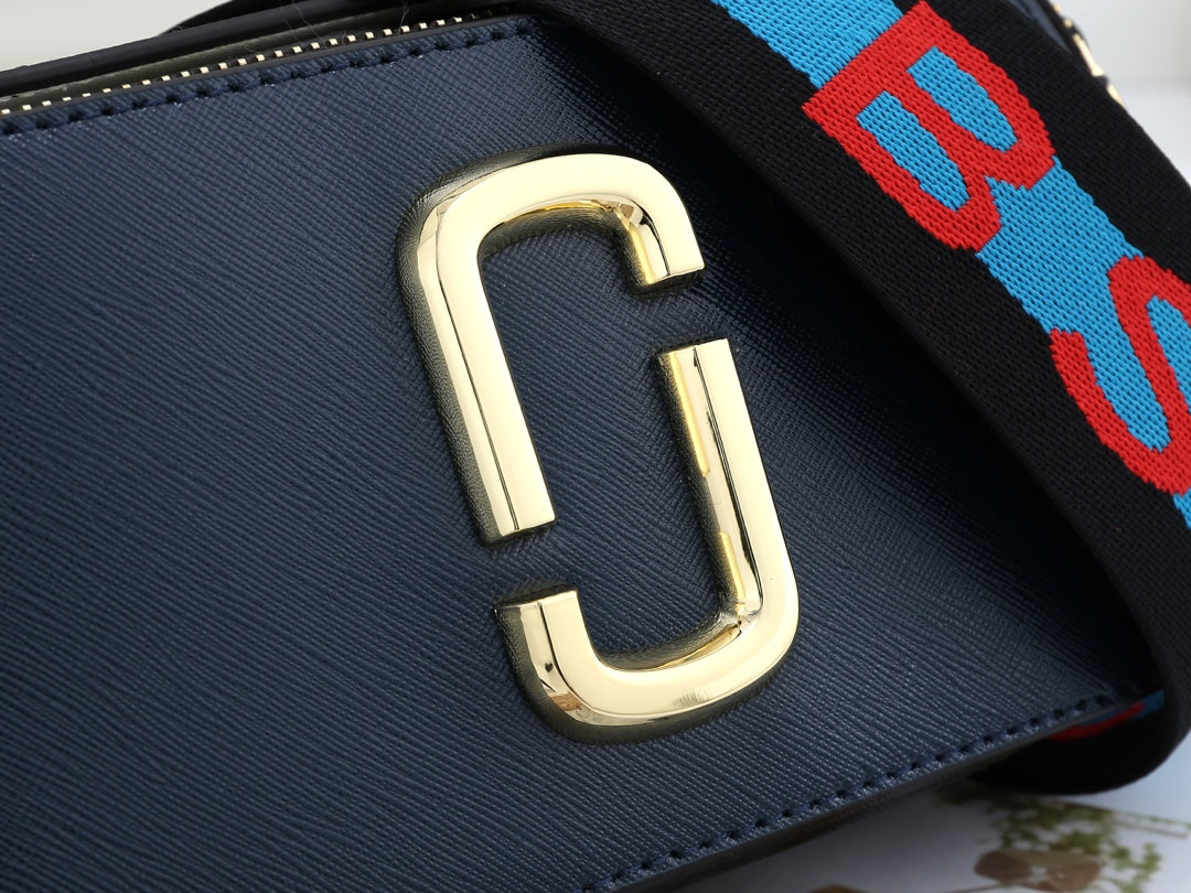 1XA31BDE Stylish leather bag 