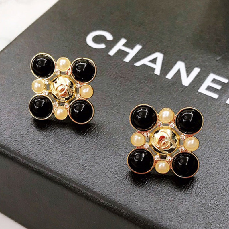 14C88EDE Stylish Earrings