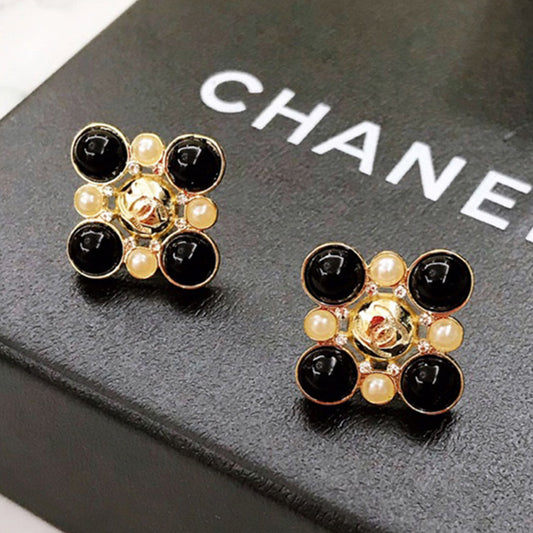 14C88EDE Stylish Earrings