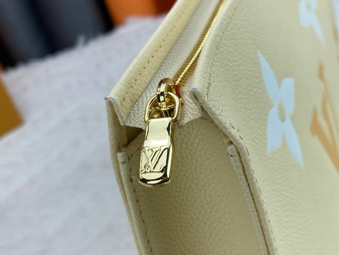 1XE389BDE Stylish leather bag