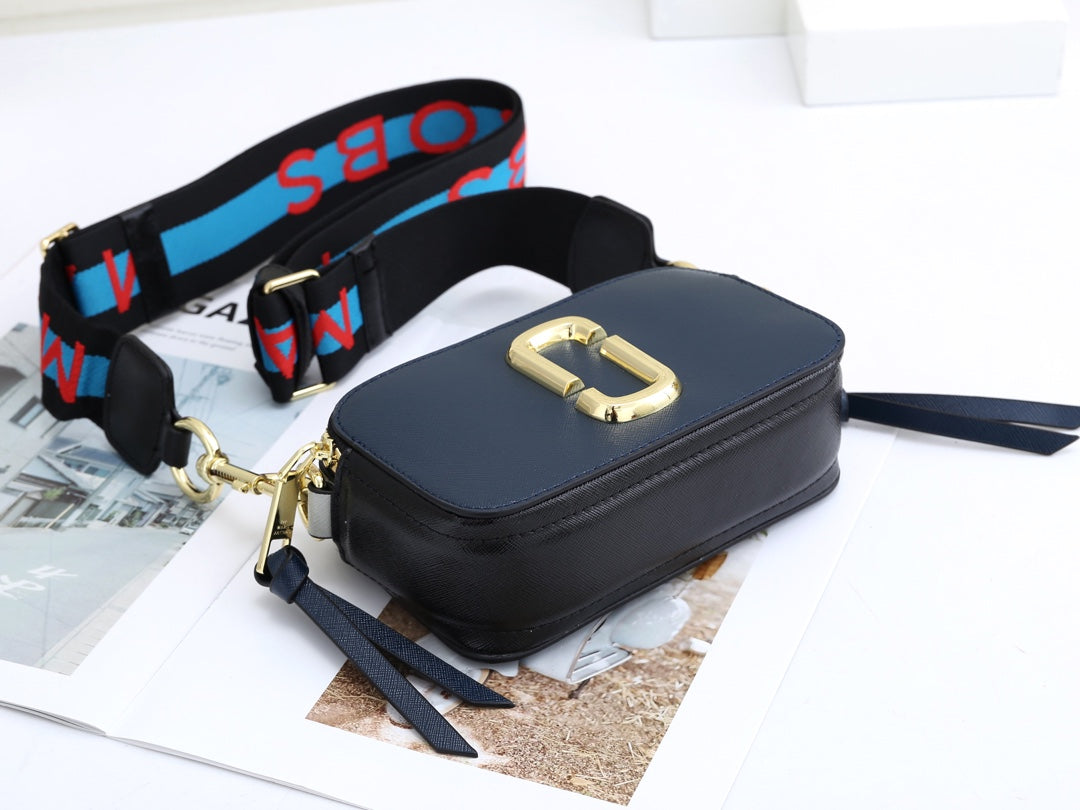 1XA31BDE Stylish leather bag 