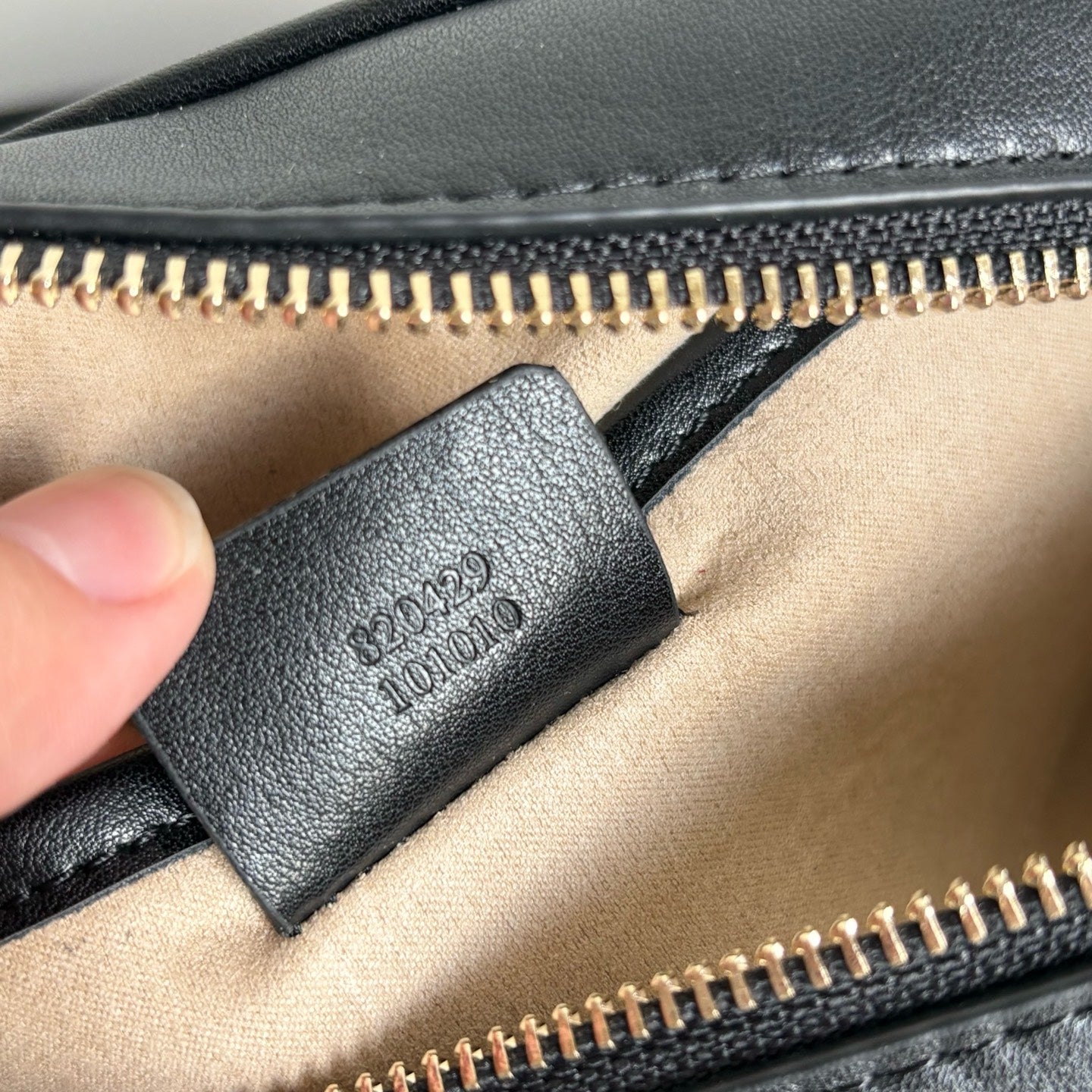 2WB18BDE Stylish leather bag