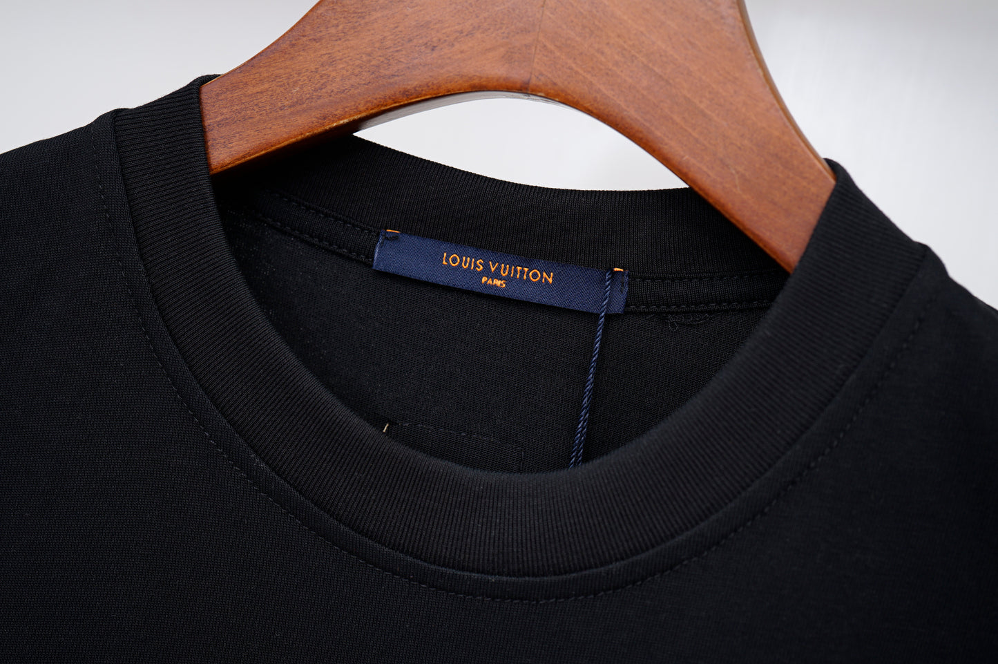 145NE7UDE Stylish T-shirt