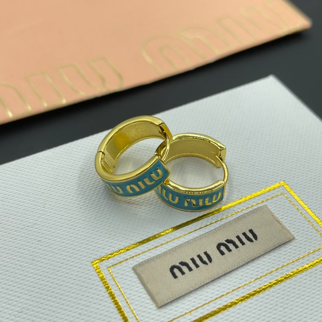 14A520EDE Stylish Earrings