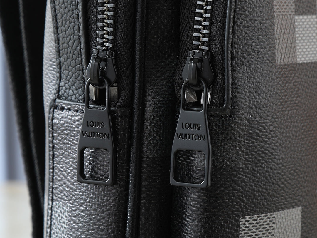 15RE20BDE Stylish leather bag