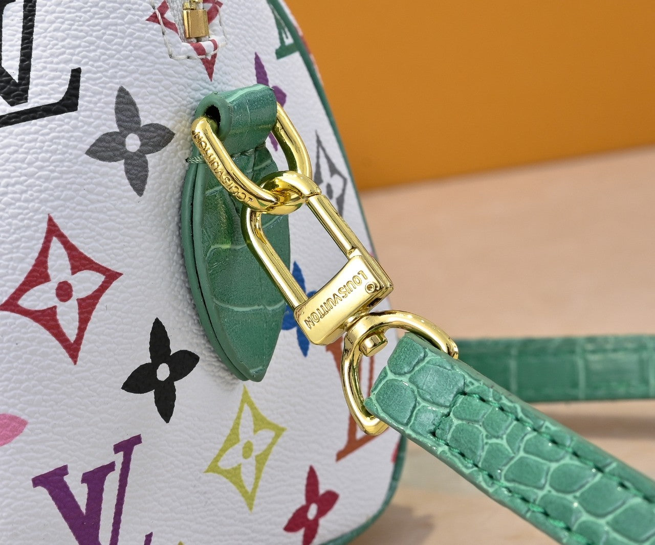 155NE74BDE Stylish leather bag