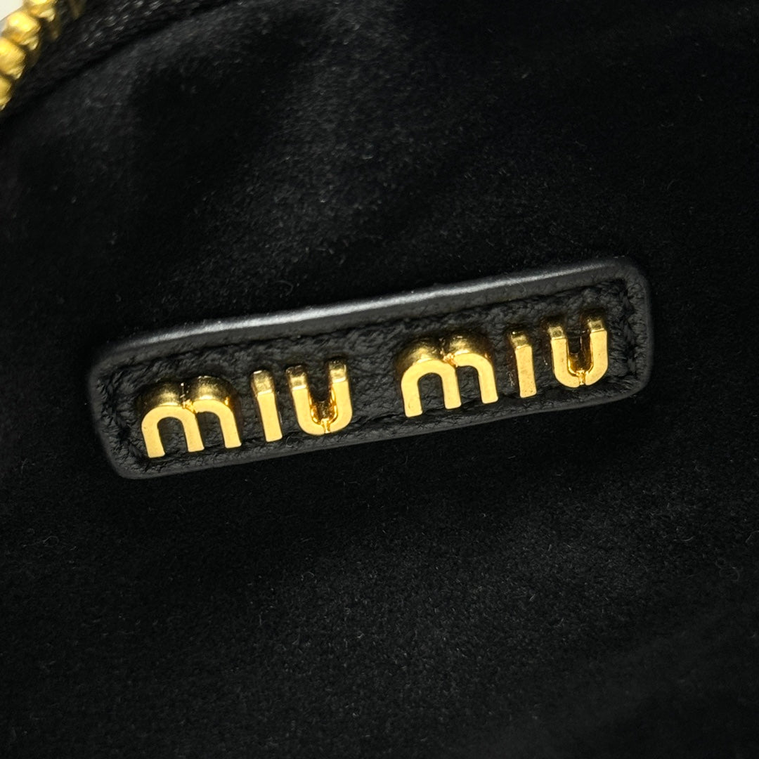 2WA19BDE Stylish leather bag