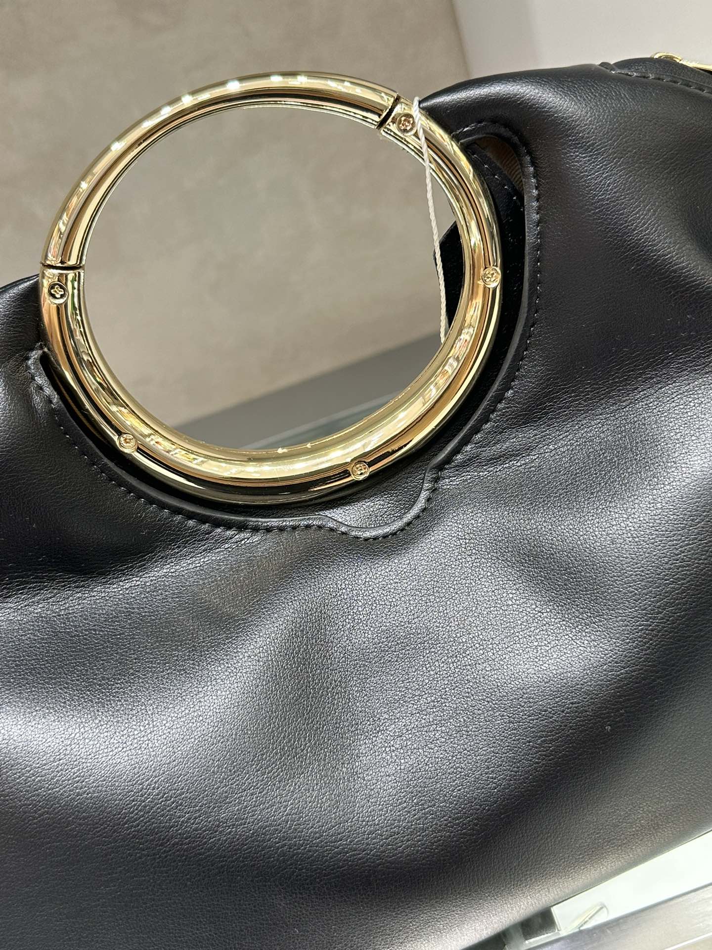 155NA12BDE Stylish leather bag