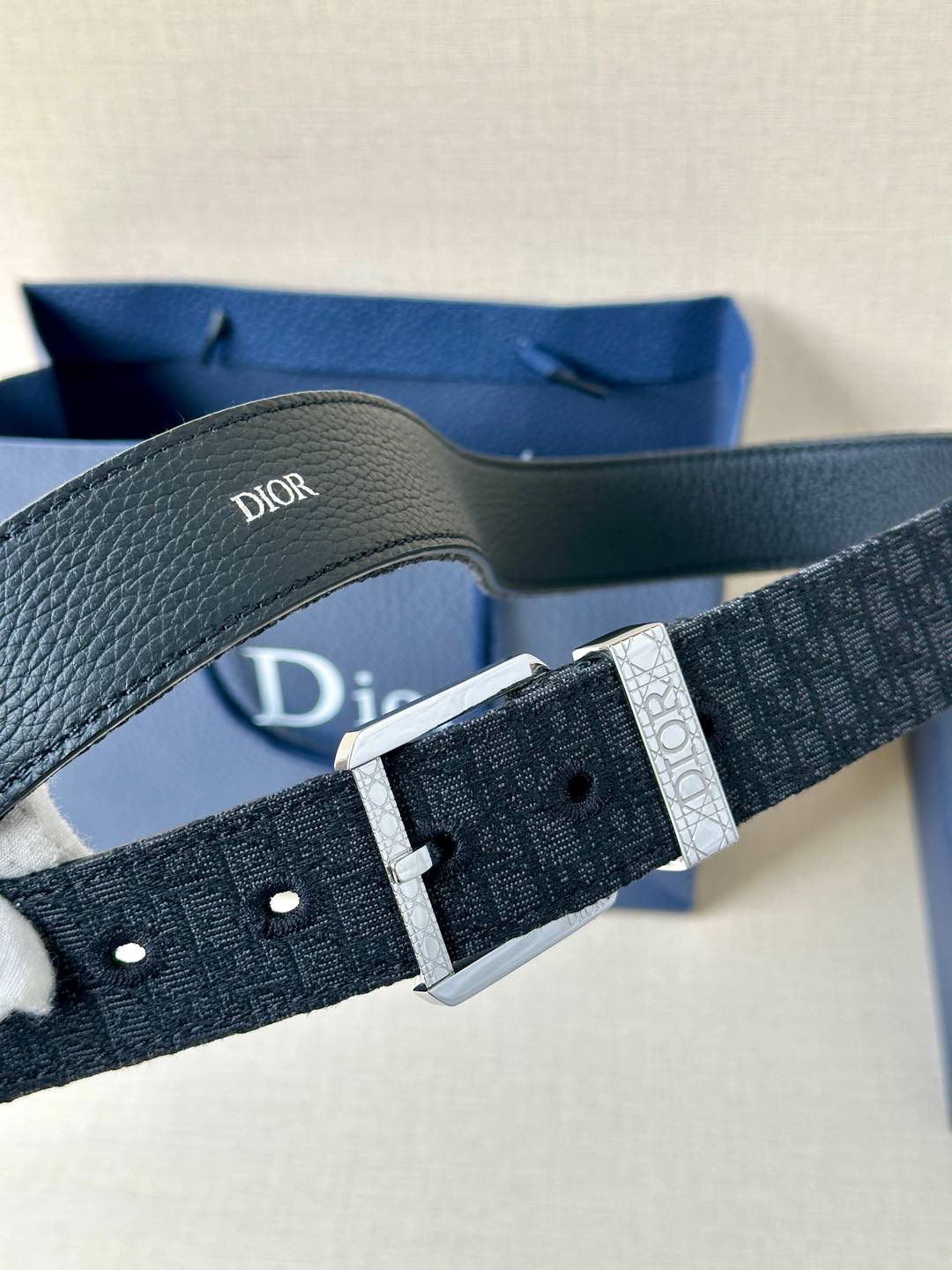 1WD156PDE Stylish  High quality belt With full package
