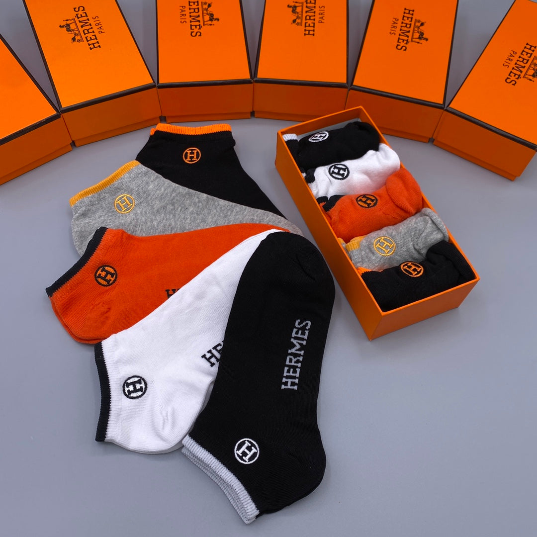 235QH587SDE Stylish socks(5 pairs )