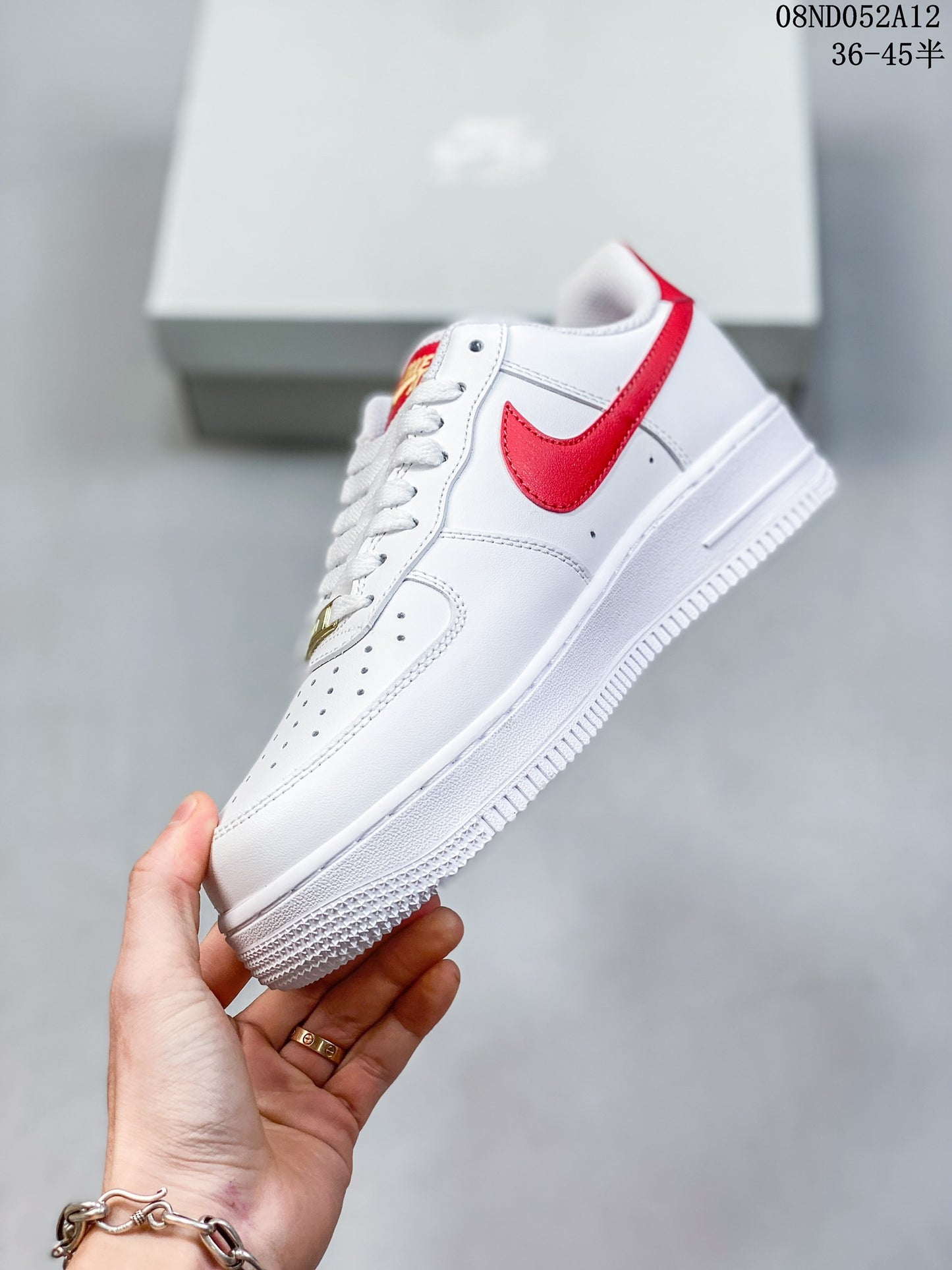 4YN34ZDE Stylish Sneakers (No Box, August-October Big Sale)