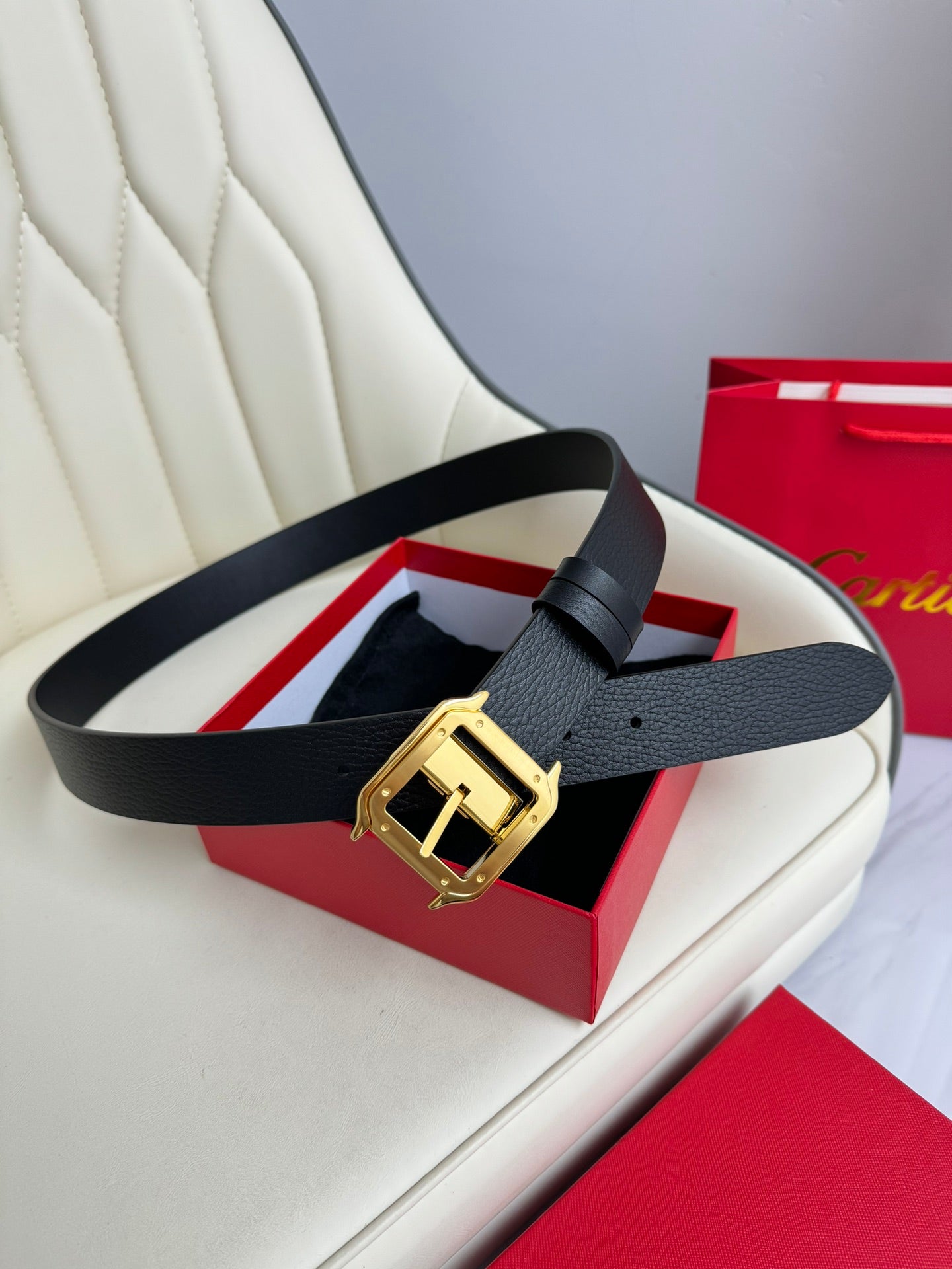 1WK174PDE Stylish  High quality belt With full package