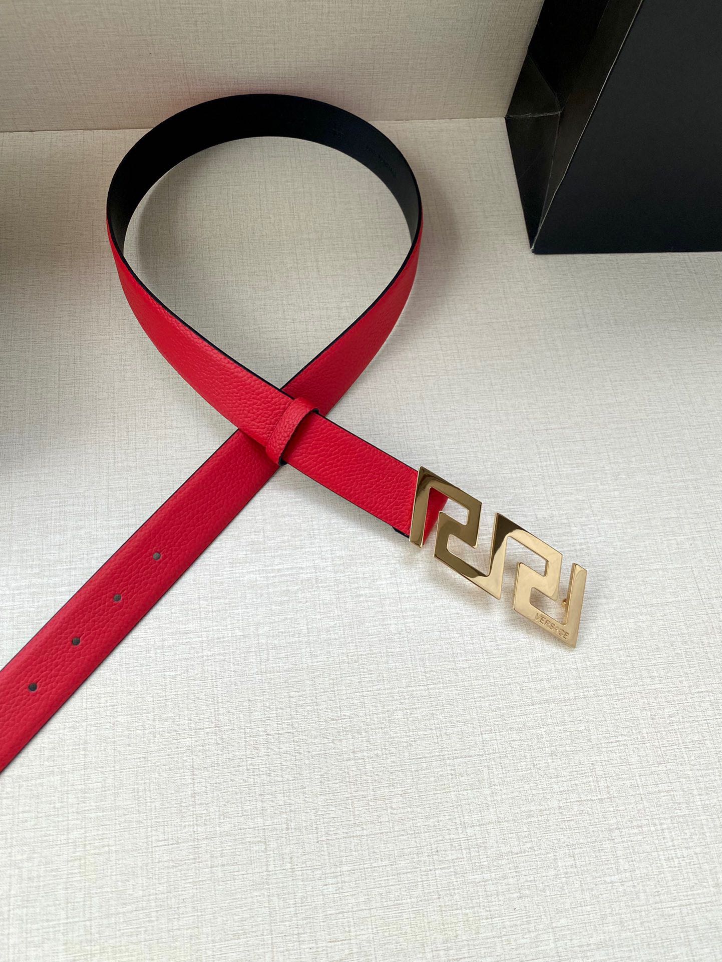 1WV166PDE Stylish  High quality belt With full package