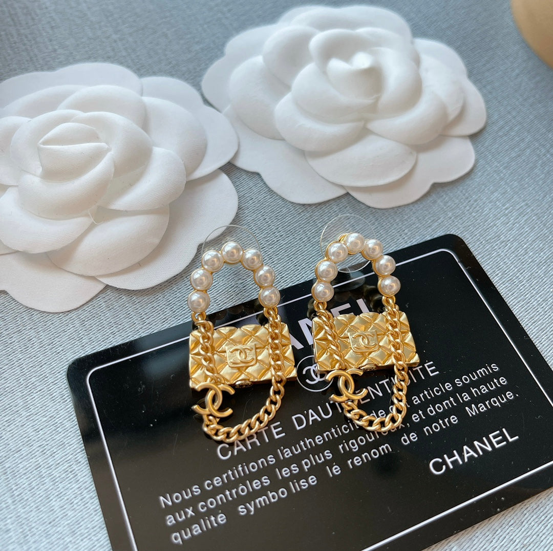 1YC395EDE Stylish Earrings