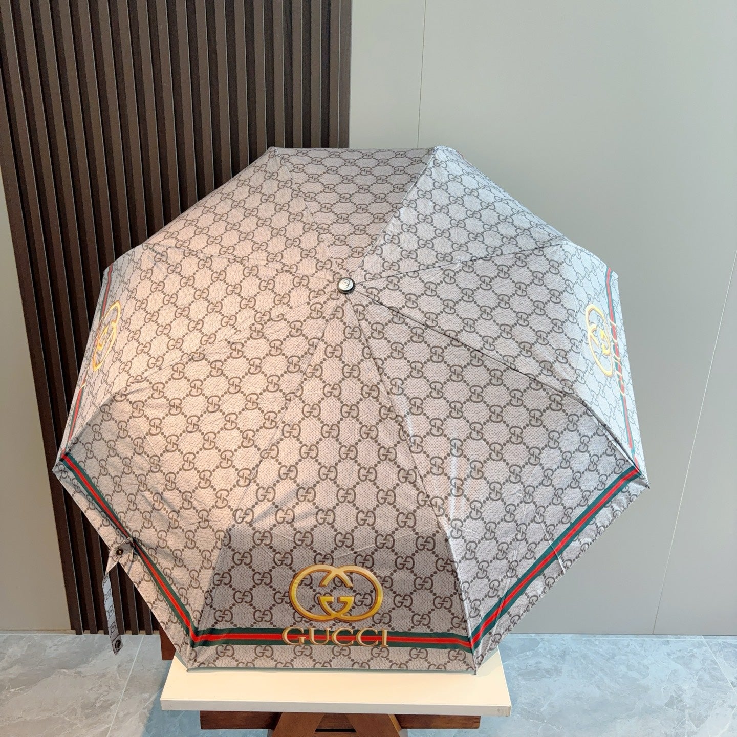 15RB81SDE Stylish UV resistant umbrella