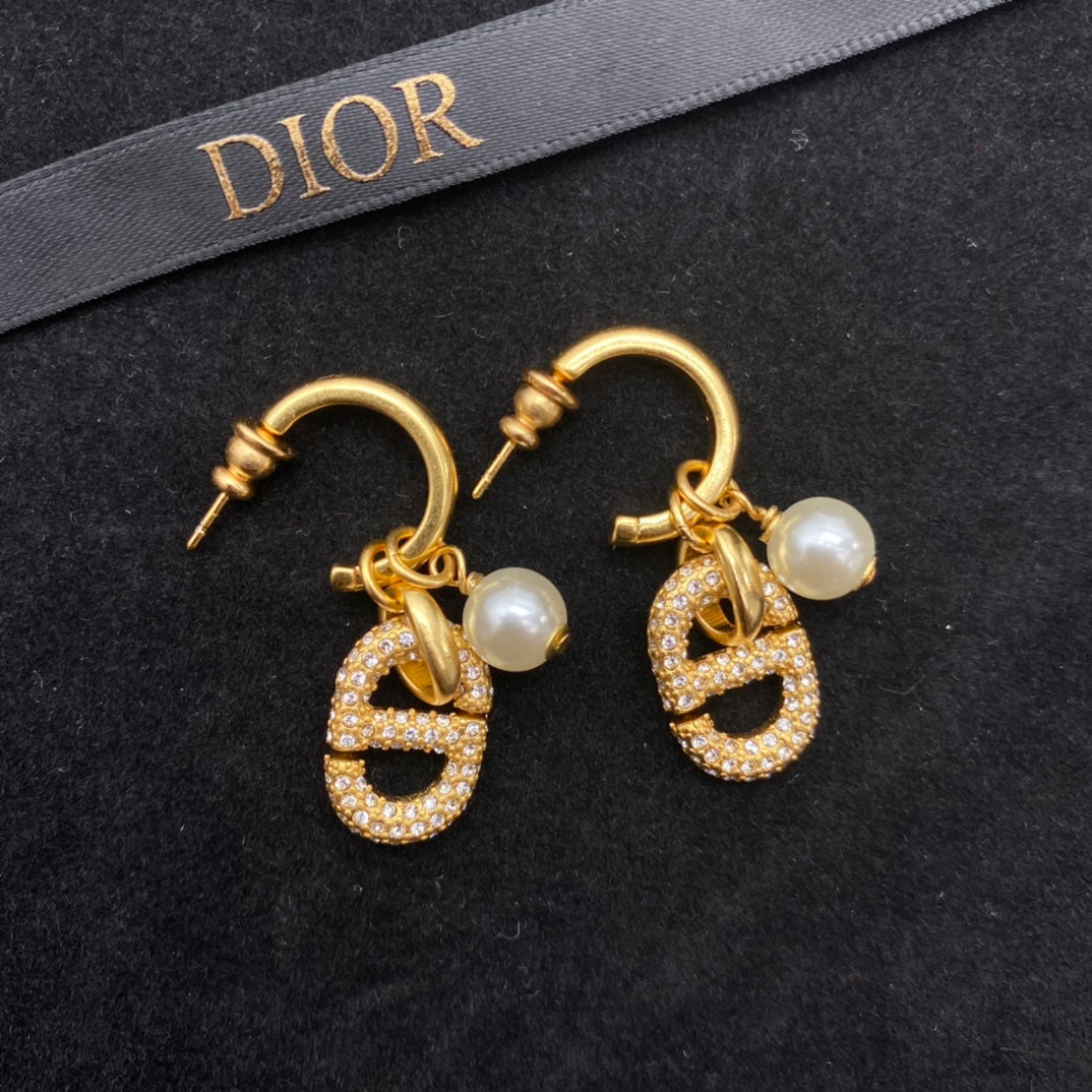 1ND55EDE Stylish Earrings
