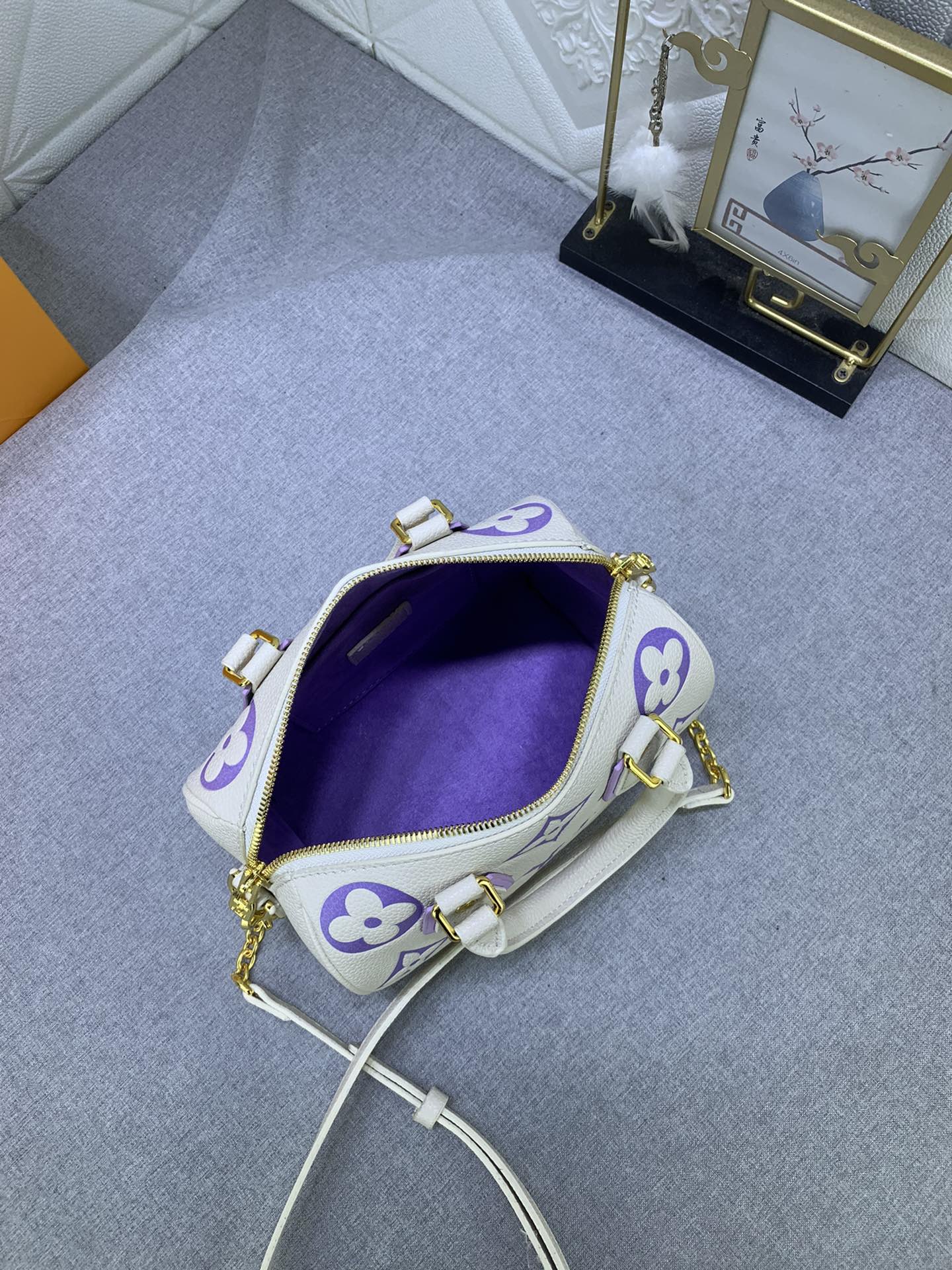 2XE264BDE Stylish leather bag 