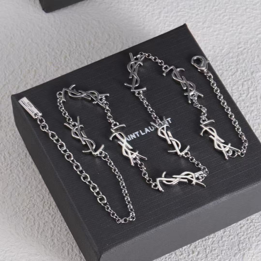 165NC11XDE Stylish Necklaces