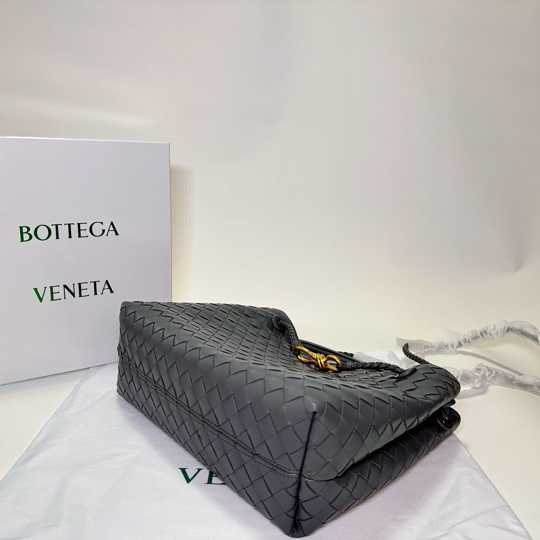 1XA80BDE Stylish leather bag