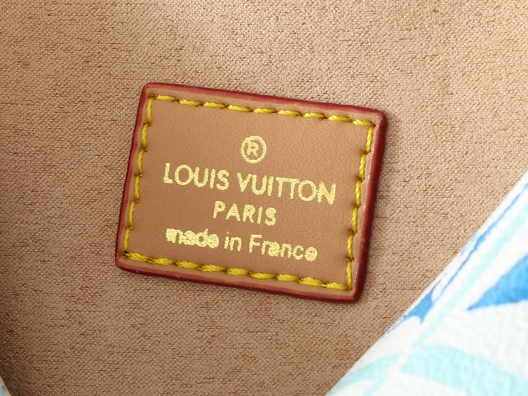 15XE2BDE Stylish leather bag)