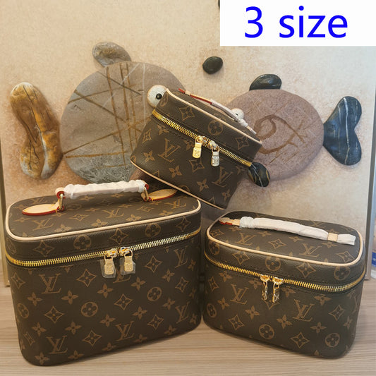 1XE273BDE Stylish leather bag 