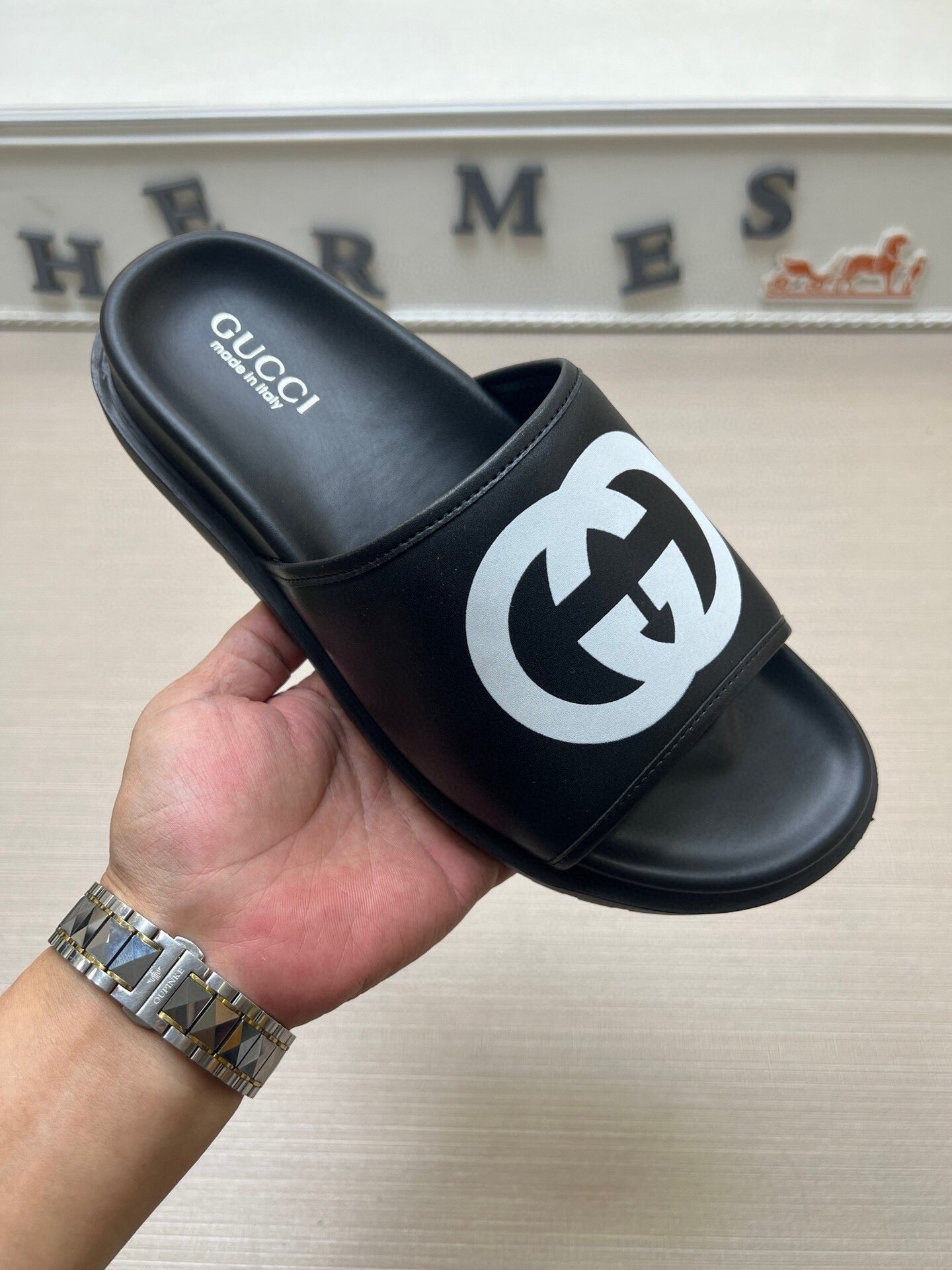 5WB241ZDE Stylish Slippers