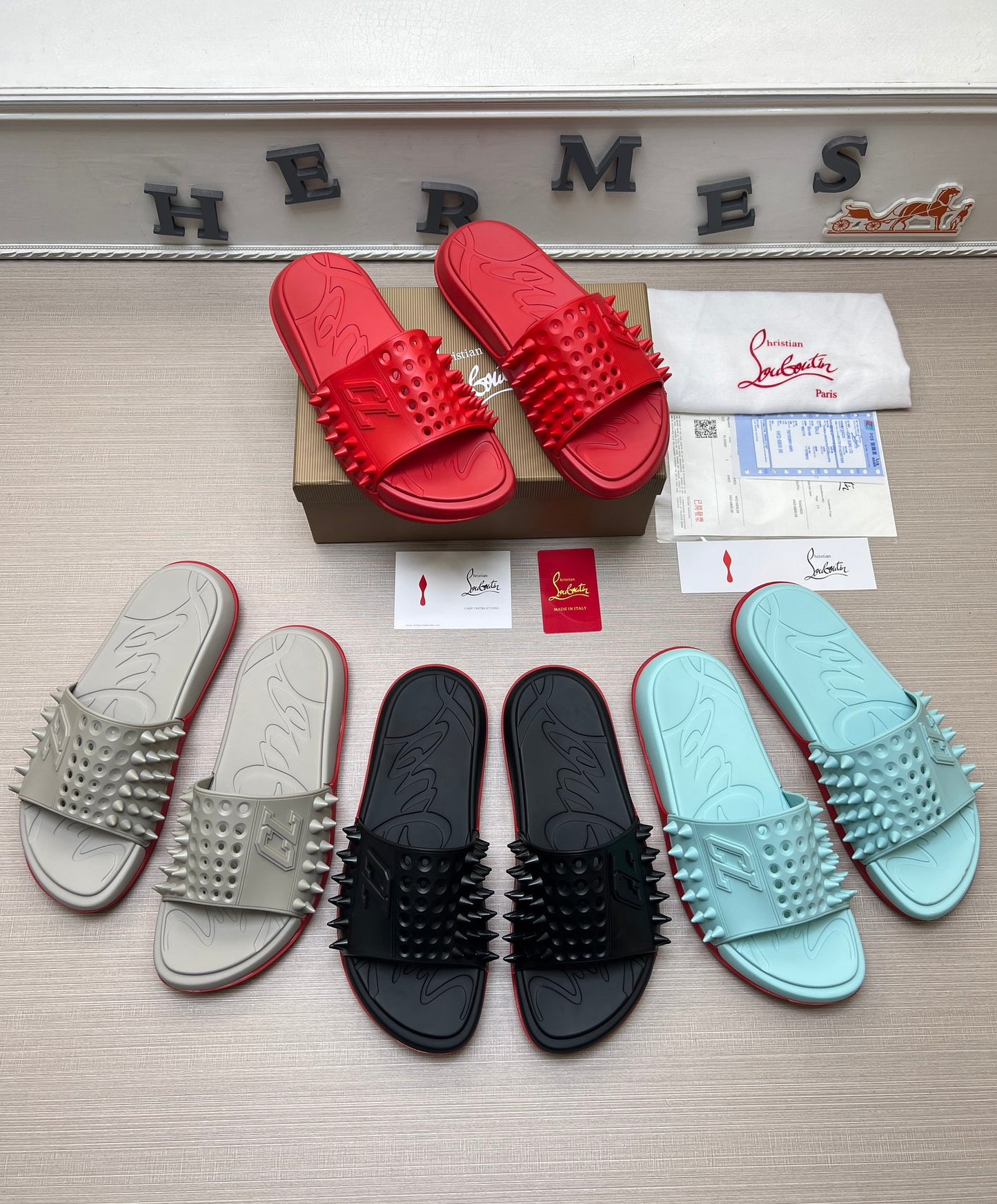 54A18ZDE Stylish slippers