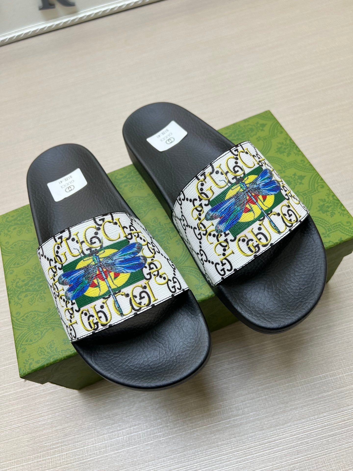 5LB233ZDE Stylish Slippers