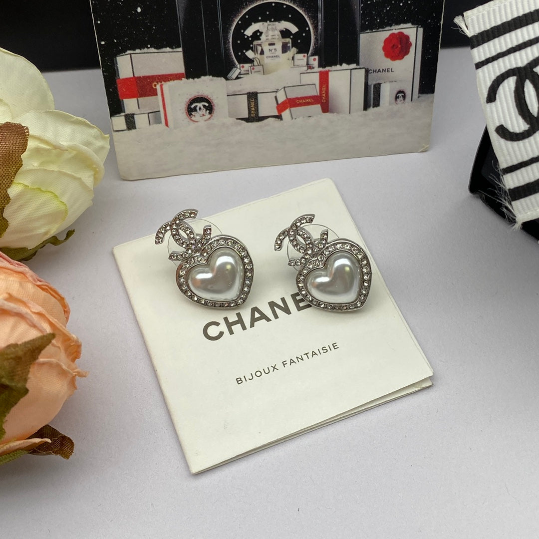 1YC100EDE Stylish Earrings