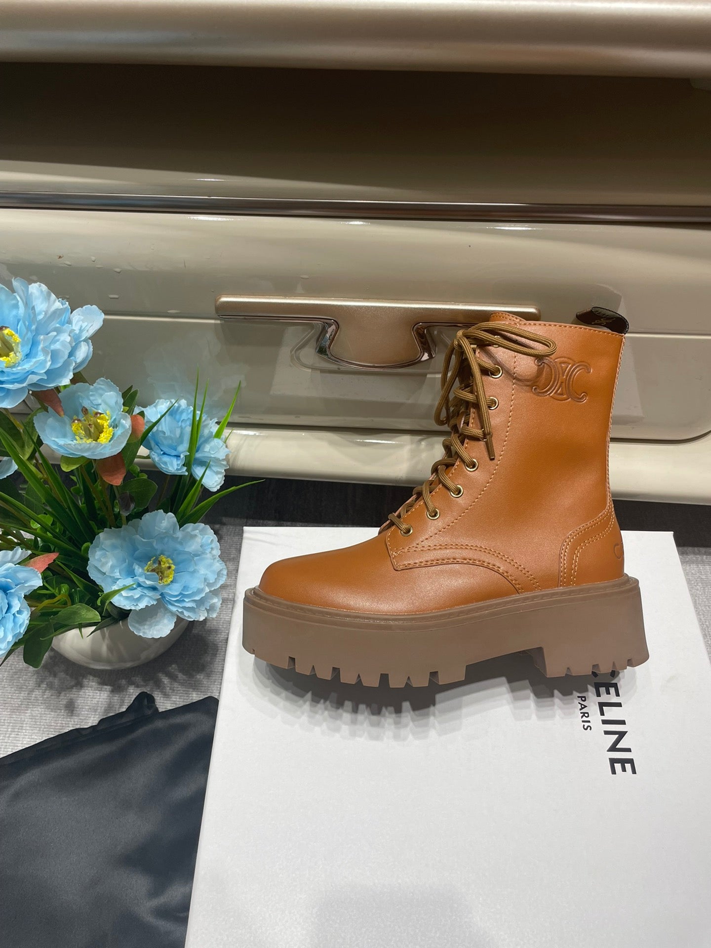 1LCL21ZDE Stylish Boots