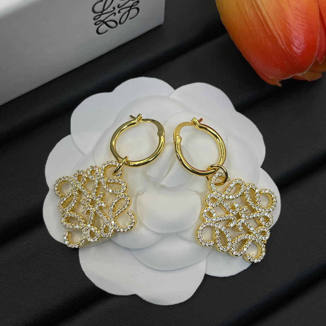 14A758EDE Stylish Earrings