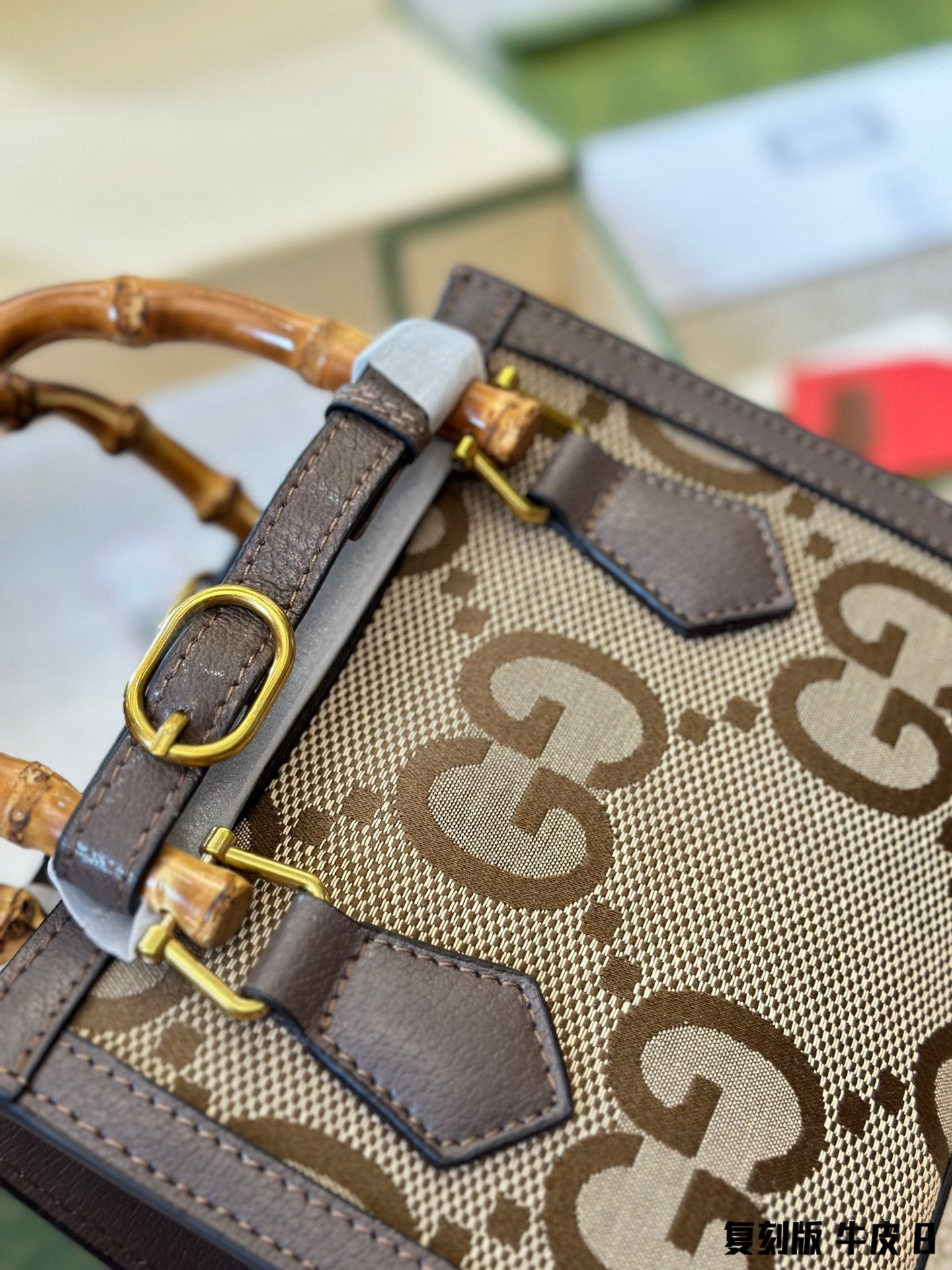 16XB325BDE Stylish leather bag 