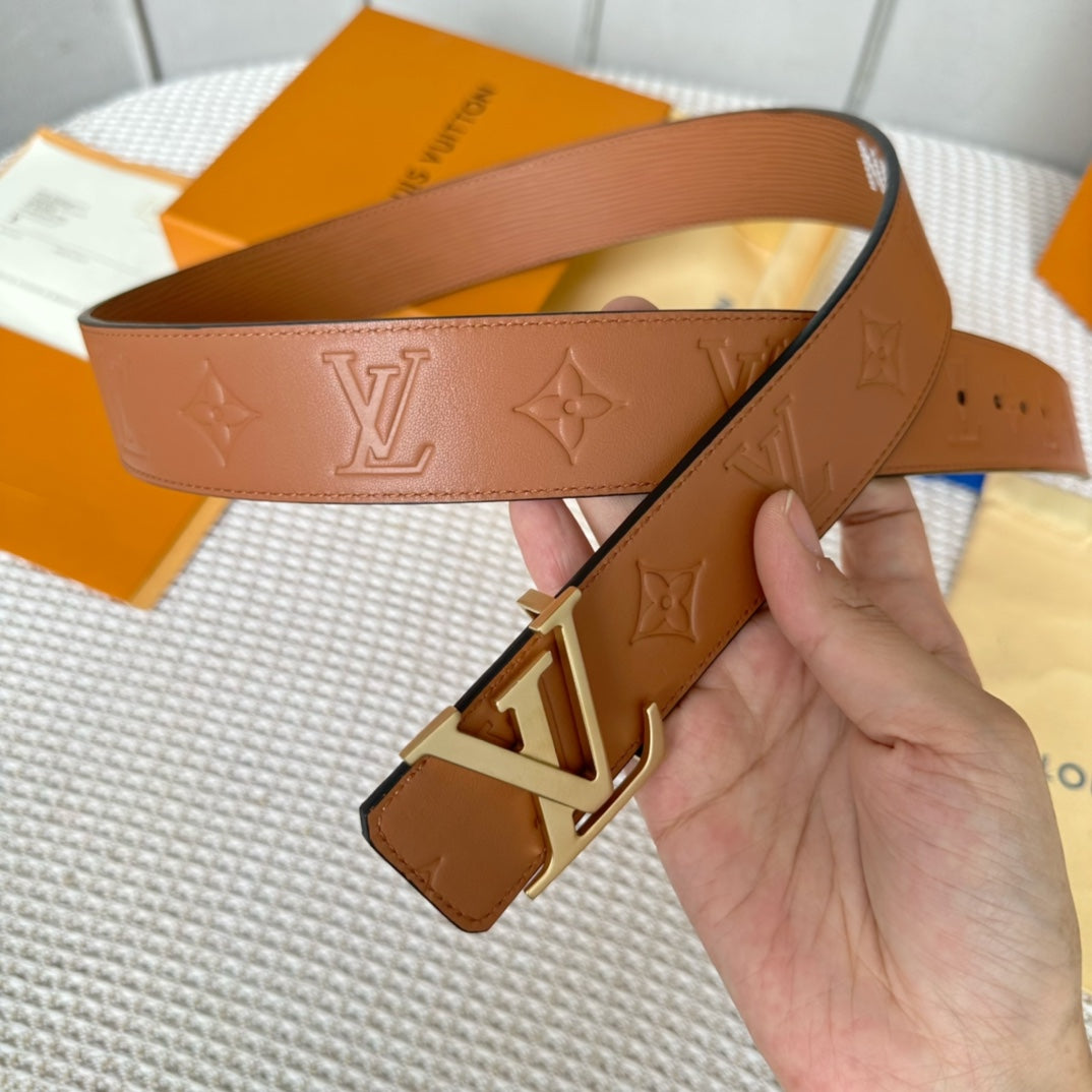 14E57PDE Stylish  High quality belt With full package