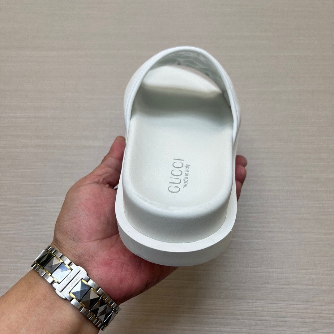 5WB241ZDE Stylish Slippers