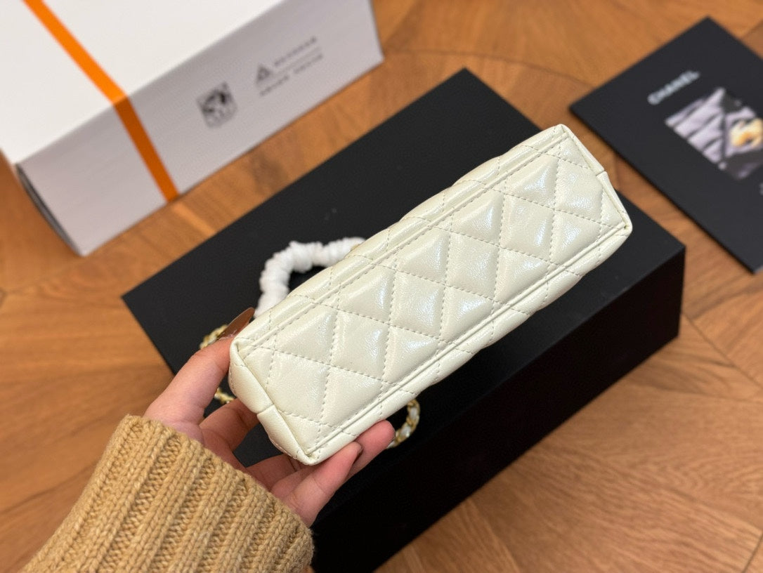 6XC425BDE Stylish leather bag