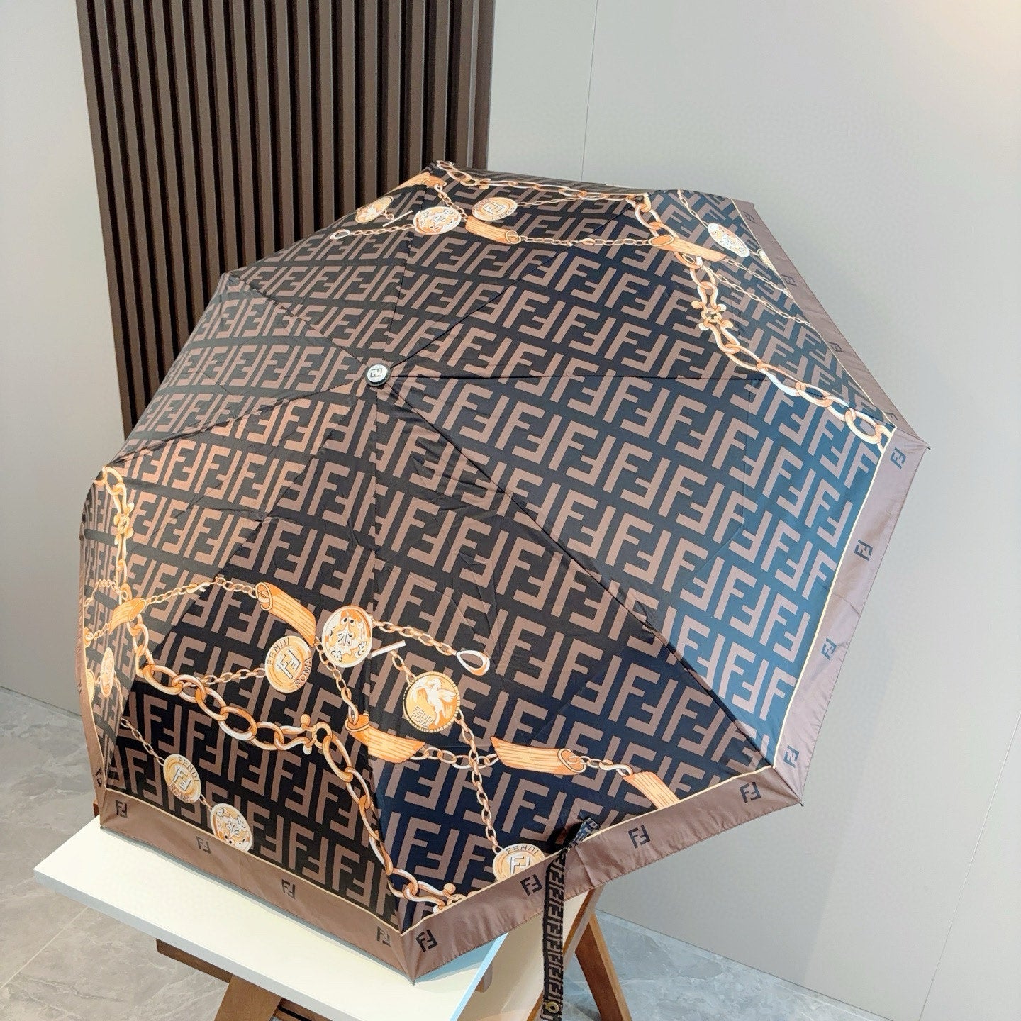 15RE119SDE Stylish UV resistant umbrella