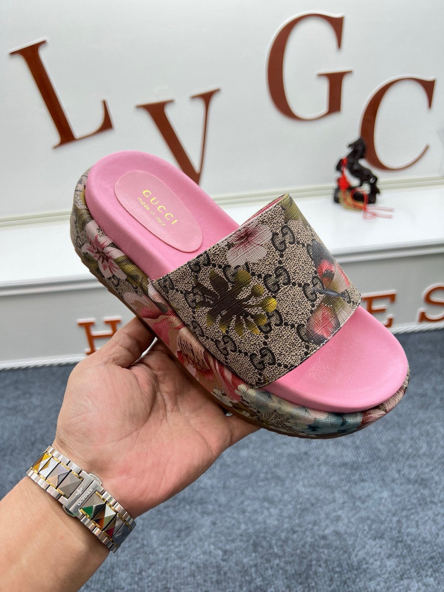 54B122ZDE Stylish slippers  Sole thickness 5.5cm