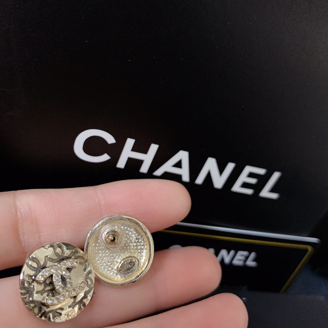 14C83EDE Stylish Earrings