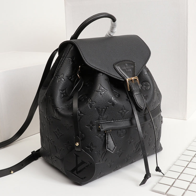 1E065BDE Stylish leather bag 