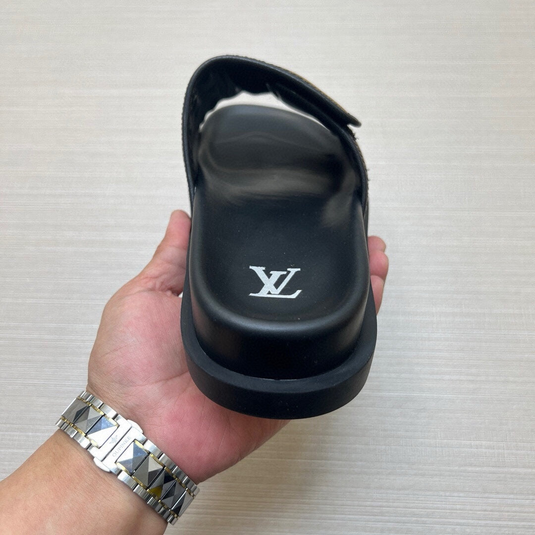 5WE246ZDE Stylish Slippers