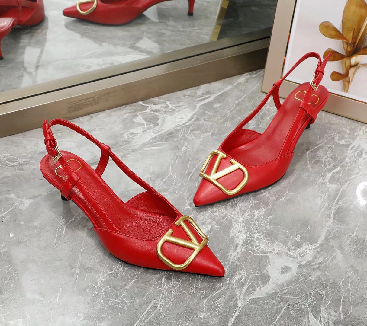 245RVL19ZDE Stylish leather  High heels