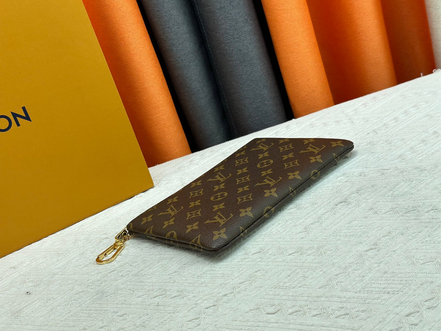 195NE10BDE Stylish Wallets