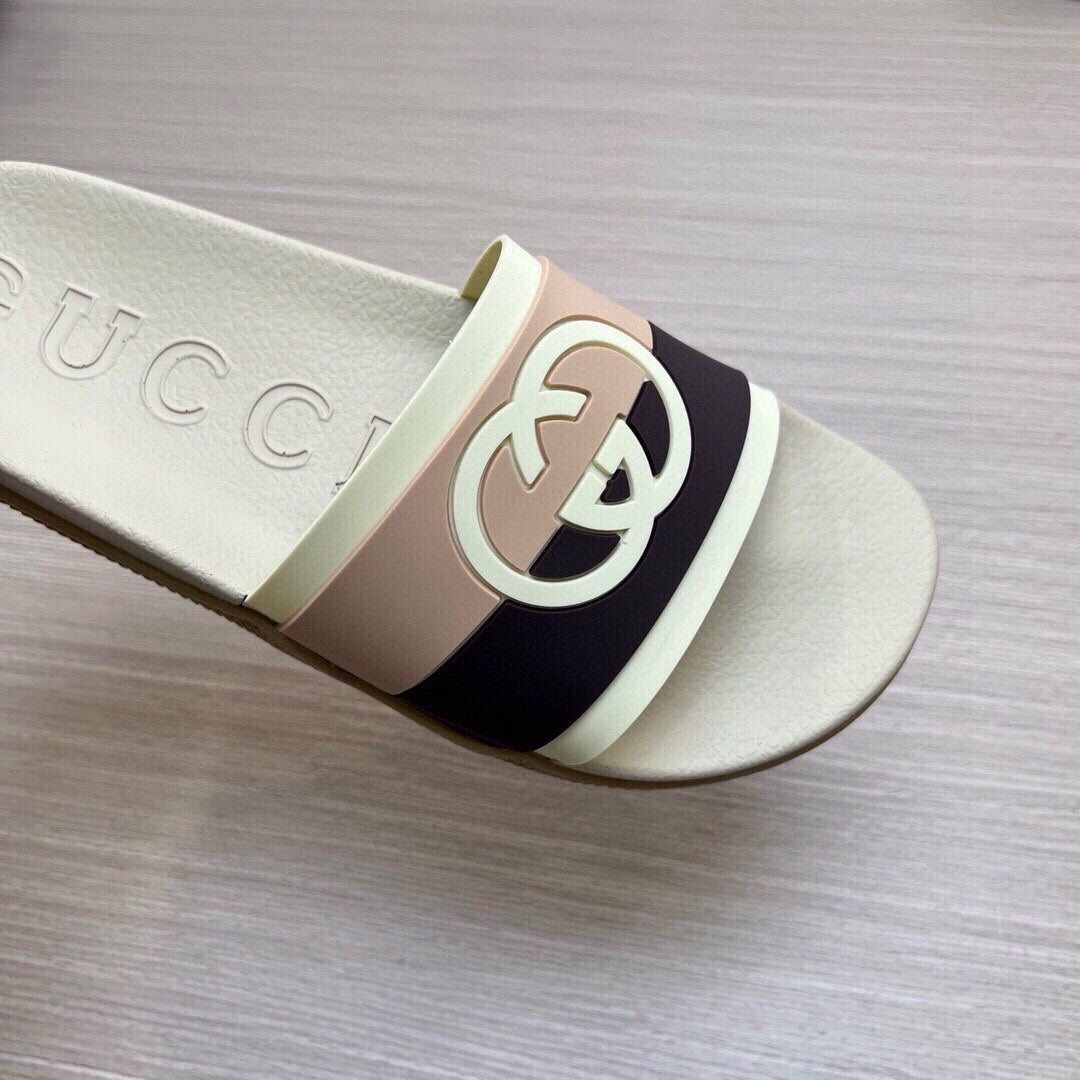 54B113ZDE Stylish slippers