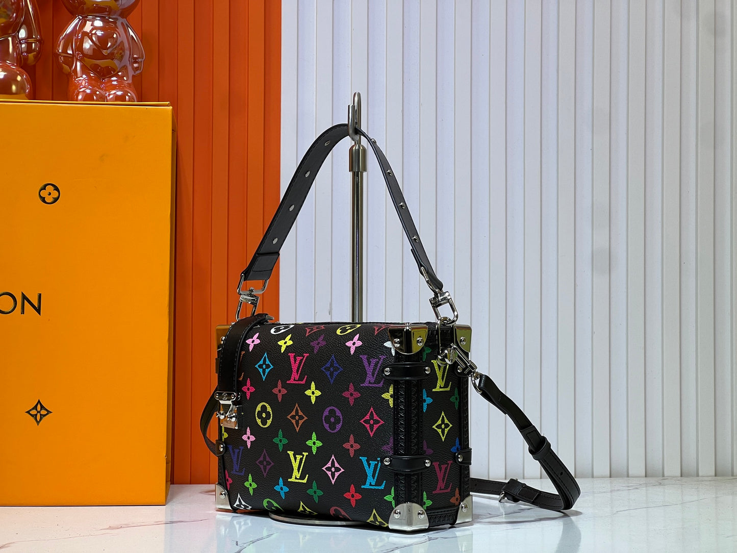 1WE101BDE Stylish leather bag