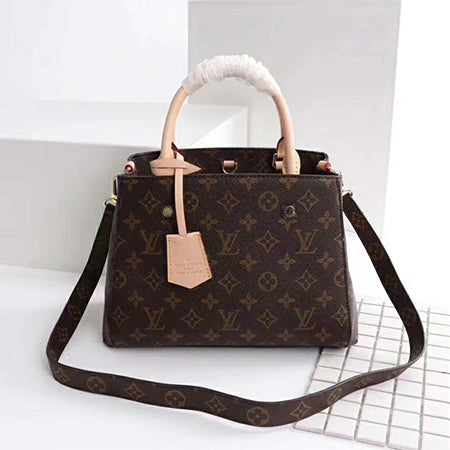 3E60BDE Stylish leather bag 