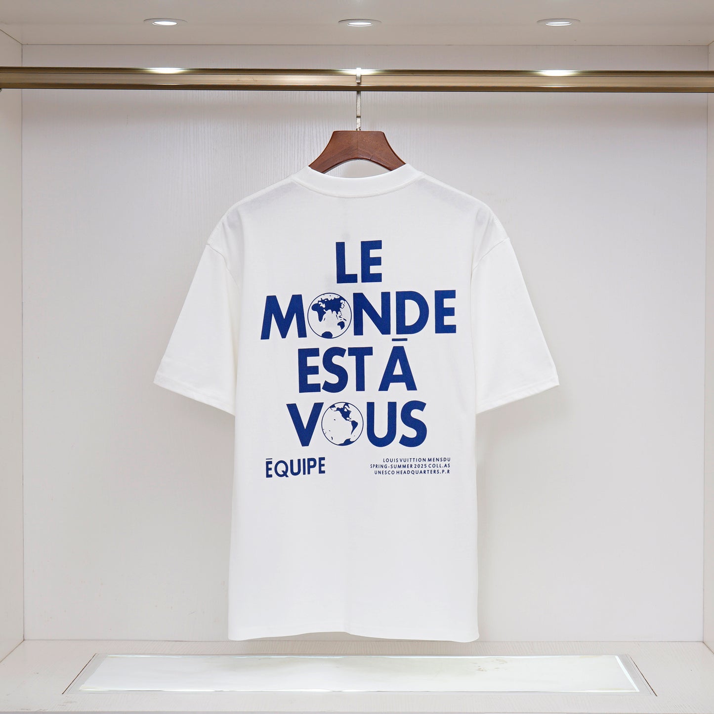 145NE70UDE Stylish T-shirt