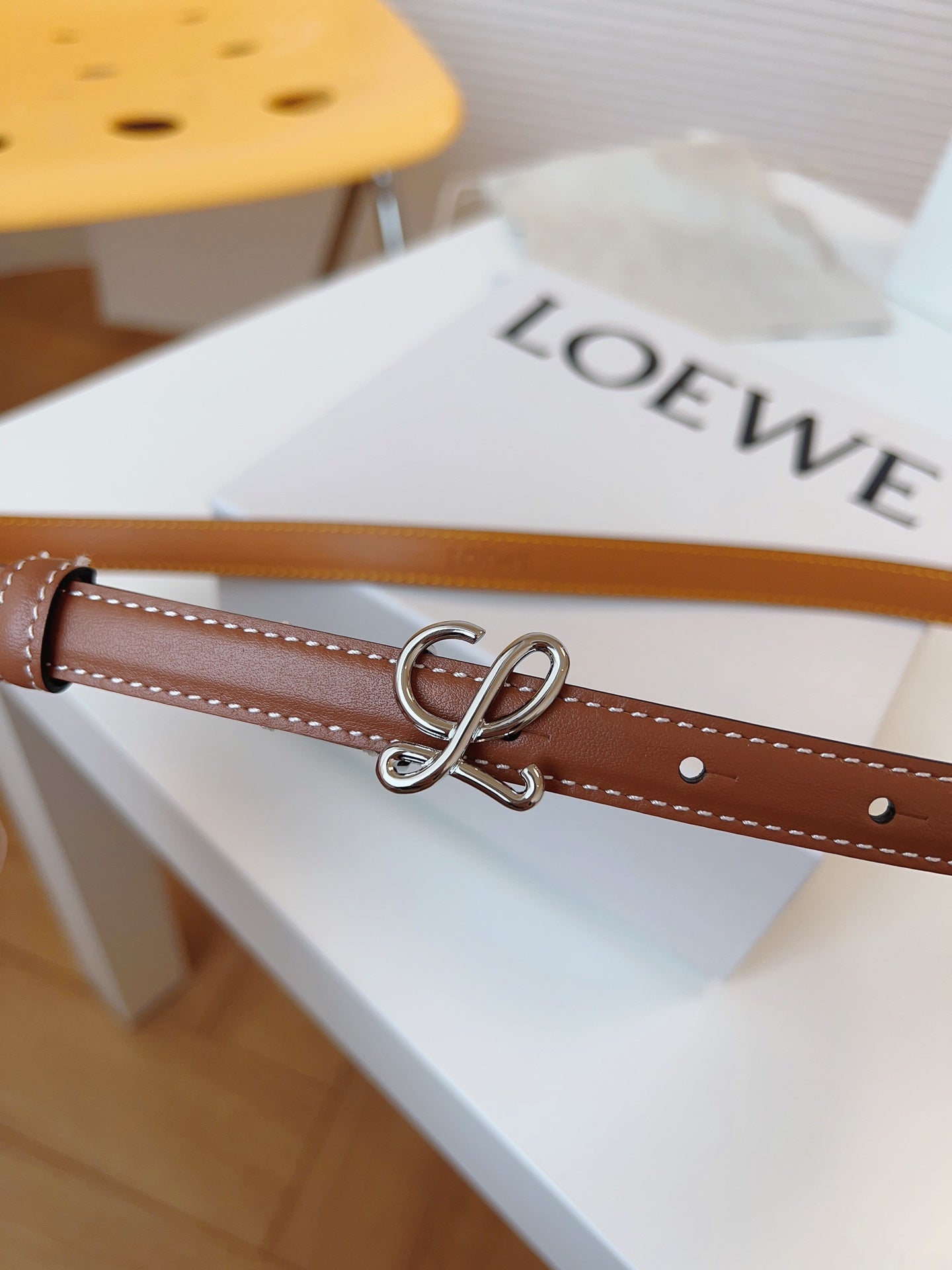 155RA228PDE Stylish  High quality belt With full package